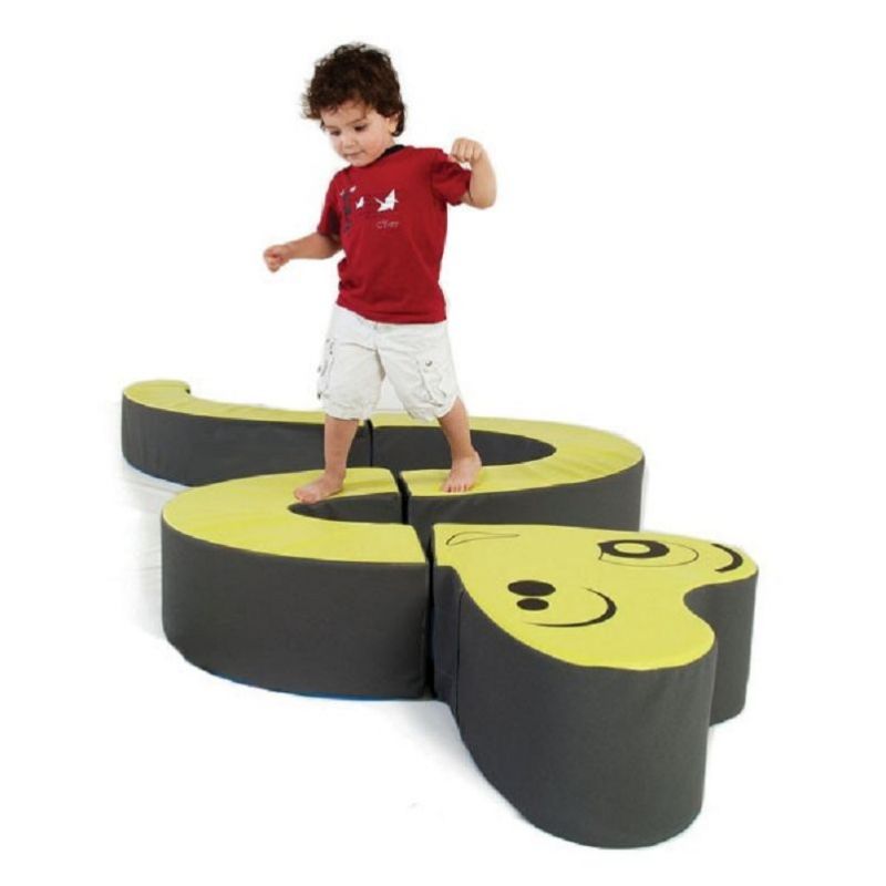 Dino zig-zag beam6-18 monthsheigth 12 cm Dino zig-zag beam6-18 monthsheigth 12 cm